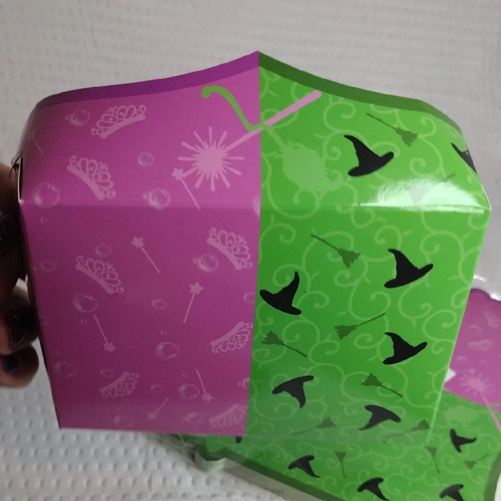 Purple and Green Decorative Wicked Paper Boats For Food/Plates